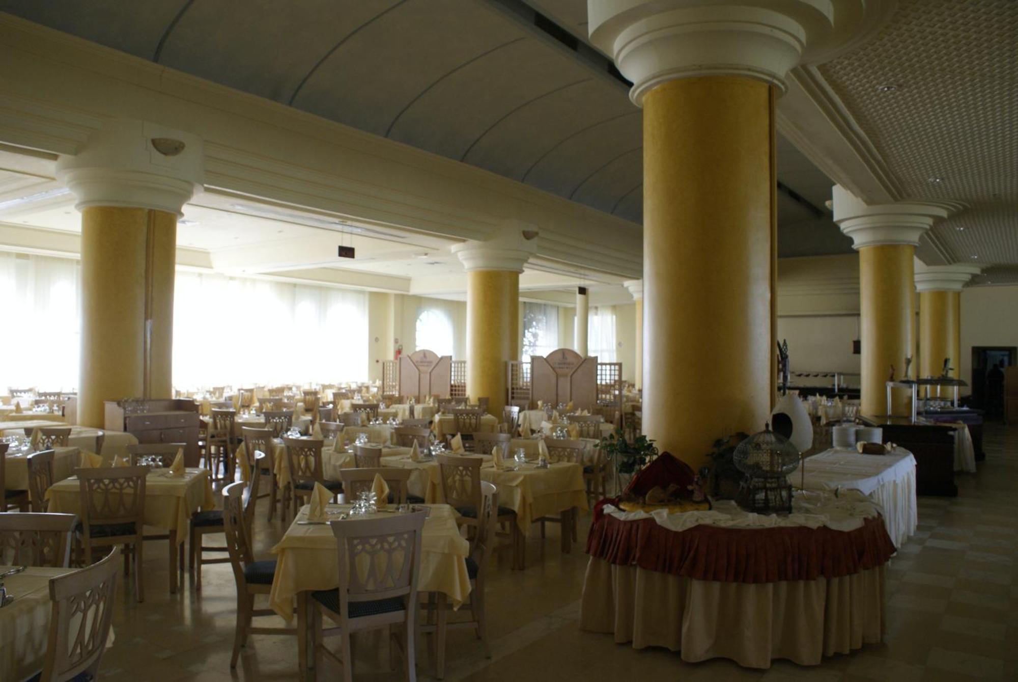 Hotel El Mouradi